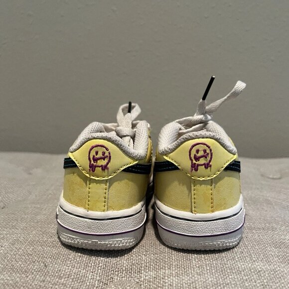 Nike Air Force 1 Kids 6.5C Yellow “Peace Love Basketball” DC7322-700 - Picture 6 of 6